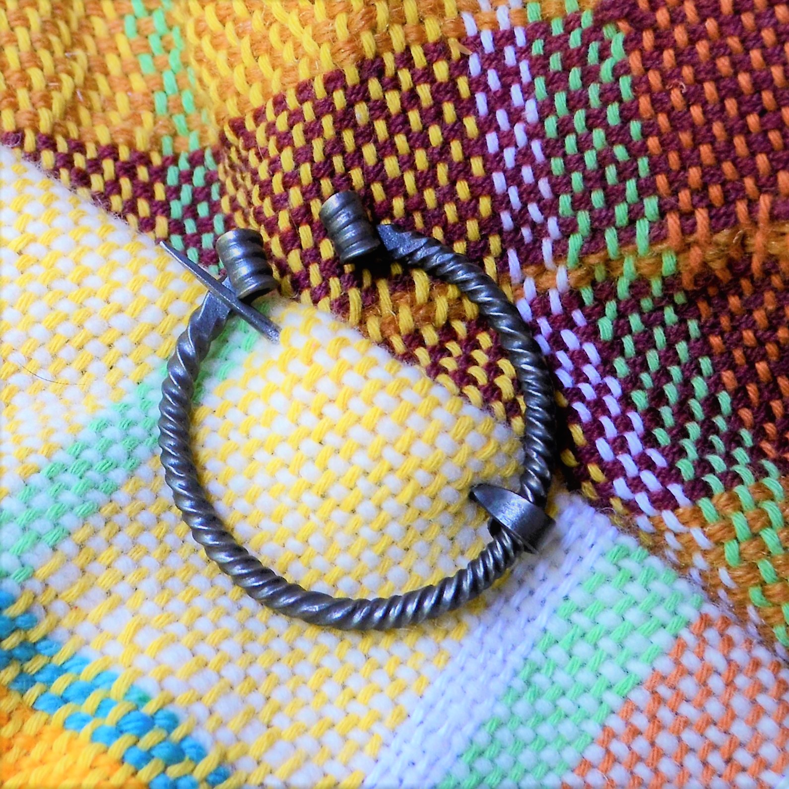 Cloak Pin (Fibula) – Viking V – Twisted – Medium